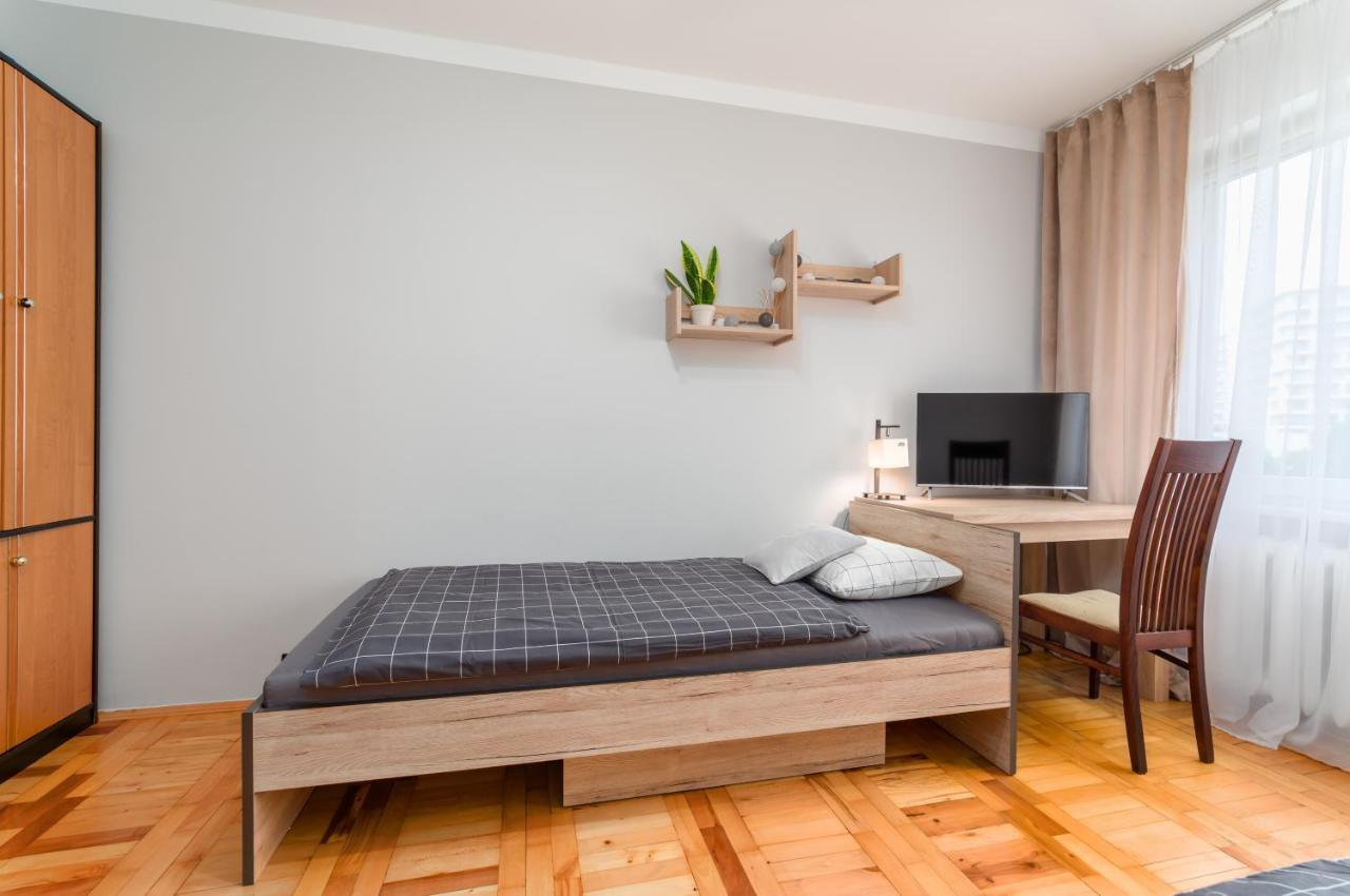 Two Bedrooms Apartment Faktura Fast Check-In 24H Rzeszów Eksteriør billede